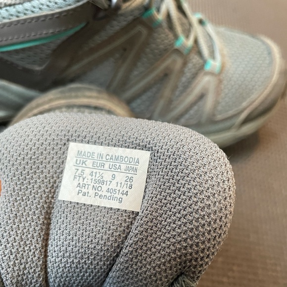Salomon Womans Hiking Shoe - Picture 3 of 3